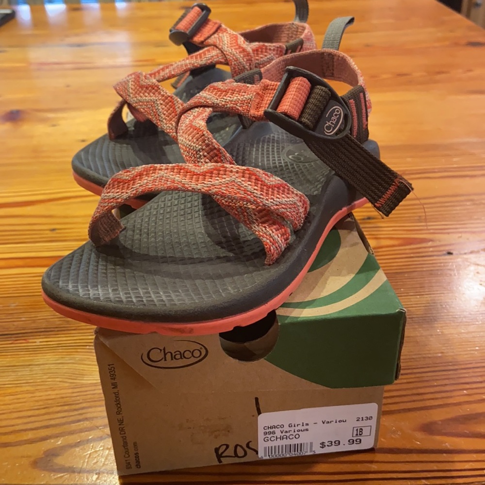 Chacos girls
